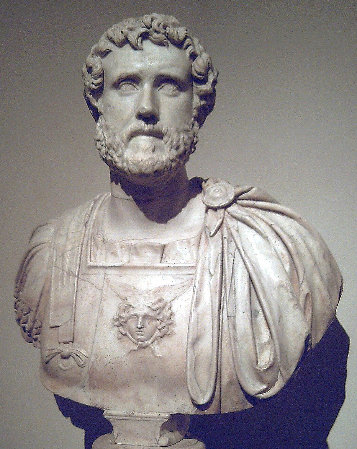 13 antoninos